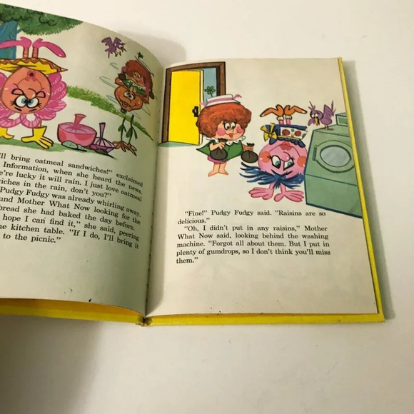 Vintage 1969 Mattel  Upsy Downsy Pudgy Fudgy Doll Playset with Board and Book - Picture 14 of 16